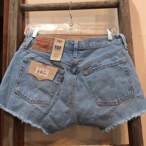 NWT LEVIS 501 Denim High Rise Shorts